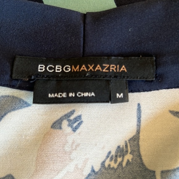 BCBG MAXAZRIA Size Medium M Shirt Top - Picture 7 of 9